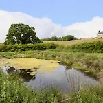 펜션 Thirley Cotes Farm